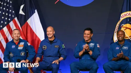 NASA Đặt Tên Phi Hành Đoàn Cho Chương Trình Mặt Trăng Artemis