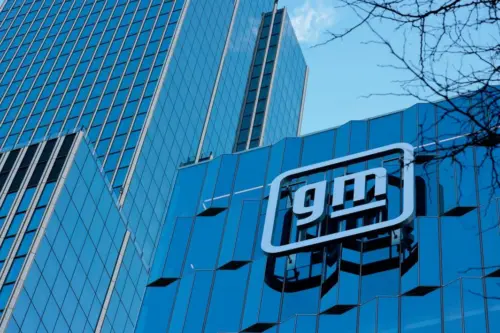 GM tham gia cuộc đua phát triển pin cho trung tâm dữ liệu AI và lưới điện