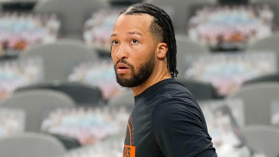 Ngôi sao WWE Danhausen xác nhận sức mạnh “giải bùa” giúp đội Knicks vô địch NBA