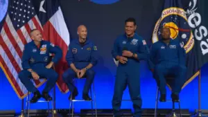 NASA Giới Thiệu Phi Hành Đoàn Sứ Mệnh Mặt Trăng Artemis III