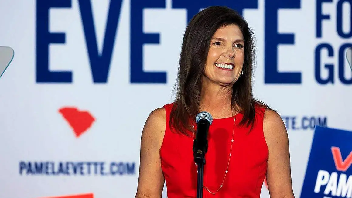 Trump Tái Khởi Động Chuỗi Thắng Lợi Về Việc Ủng Hộ Khi Ứng Cử Viên Thống Đốc GOP Vào Vòng Hai