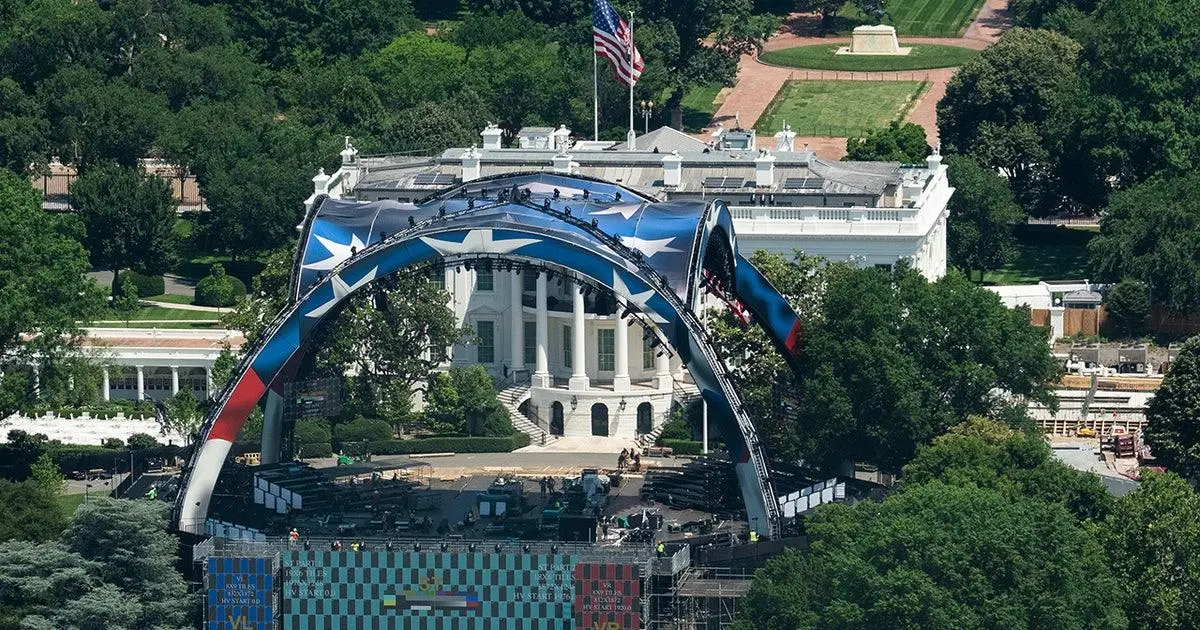 Kiện mới thách thức sự kiện UFC tại Tòa Bạch Ốc vào sinh nhật Tổng thống Donald Trump