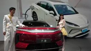 Trung Quốc Phản Đối Hoa Kỳ Đưa Các Công Ty Lớn Vào Danh Sách Quân Sự