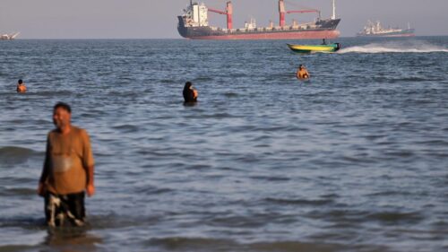 Tàu chở dầu vượt eo biển Hormuz bất chấp đe dọa từ Vệ binh Cách mạng Iran