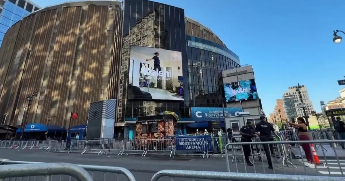 Taylor Swift và Travis Kelce kết hôn tại Madison Square Garden