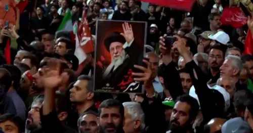 Iran đóng cửa Eo biển Hormuz vô thời hạn, lãnh đạo tối cao thề trả thù cho cha