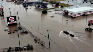 Texas ngập lụt, nhiều nơi khác oi bức cực độ