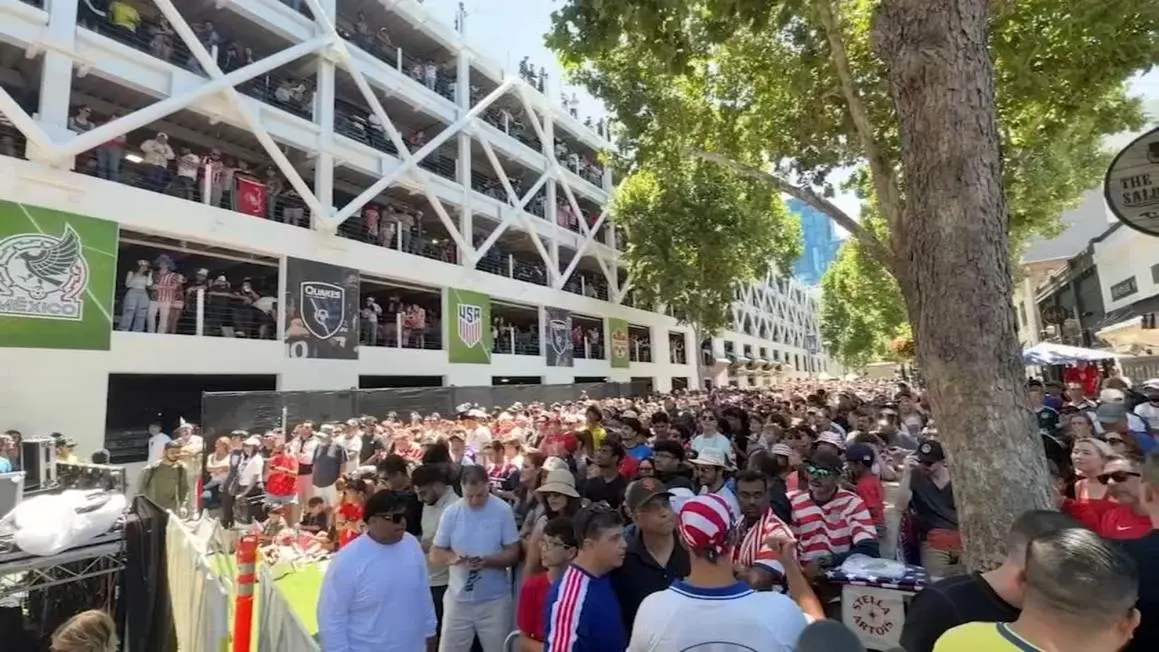 San Jose dời địa điểm xem World Cup sang địa điểm lớn hơn sau khi lượng người tham dự vượt dự kiến