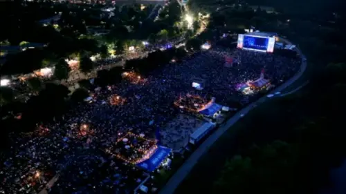 Lễ Tạ ơn “Freedom Over Texas” thu hút lượng người kỷ lục, Thị trưởng ca ngợi Houston