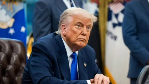 Tổng thống Donald Trump dọa Iran sau lời kêu gọi ám sát ông