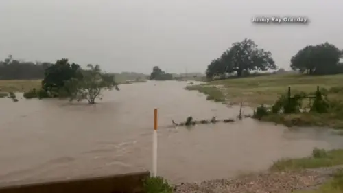 Cảnh báo lũ quét được ban hành cho các khu vực thuộc Texas Hill Country đến tối thứ Năm