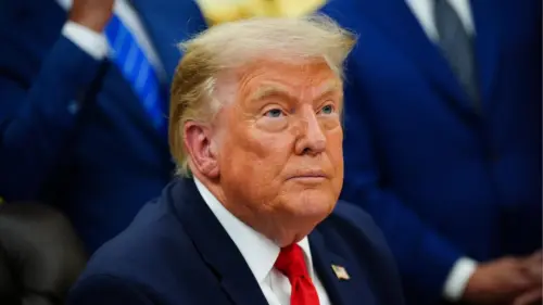 Tổng Thống Trump cân nhắc tạm rút đề cử Bộ trưởng Tư pháp