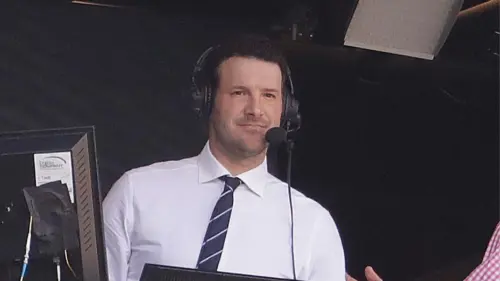 Tony Romo bị đình chỉ công tác tại CBS Sports sau khi bị bắt