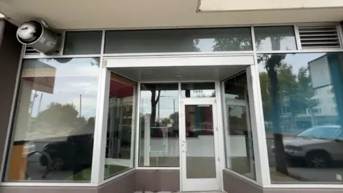 Tin tức mới: Nhà thuốc độc lập sắp khai trương tại khu Bayview, San Francisco
