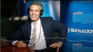 Andy Cohen chỉ trích Thượng nghị sĩ Cộng hòa về chất vấn Tiến sĩ Fauci, tuyên bố họ ‘hăm dọa’ ông vì ‘tội danh tưởng tượng’