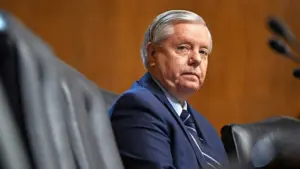 Lãnh đạo Hoa Kỳ, Donald Trump và các nguyên thủ thế giới đến viếng Thượng nghị sĩ Lindsey Graham tại Washington