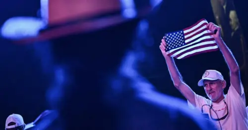 Nước Mỹ bước sang tuổi 250, Taylor Swift kết hôn: Tổng kết cuối tuần