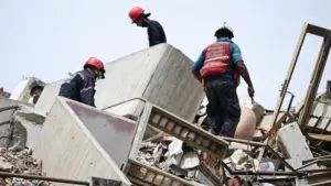 Venezuela: Số người chết vì động đất vượt 3.500, người sống sót tìm thân nhân mất tích