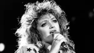 Ca sĩ Bonnie Tyler, nổi tiếng với “Total Eclipse of the Heart”, qua đời ở tuổi 75