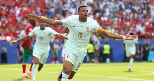 Pháp tiến vào bán kết World Cup sau khi thắng Morocco 2-0