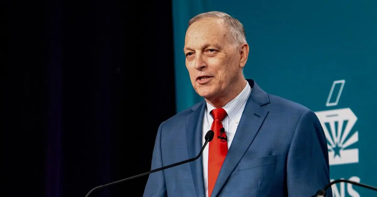 Ông Andy Biggs Thắng Sơ Bộ Đảng Cộng Hòa Tranh Cử Thống Đốc Arizona