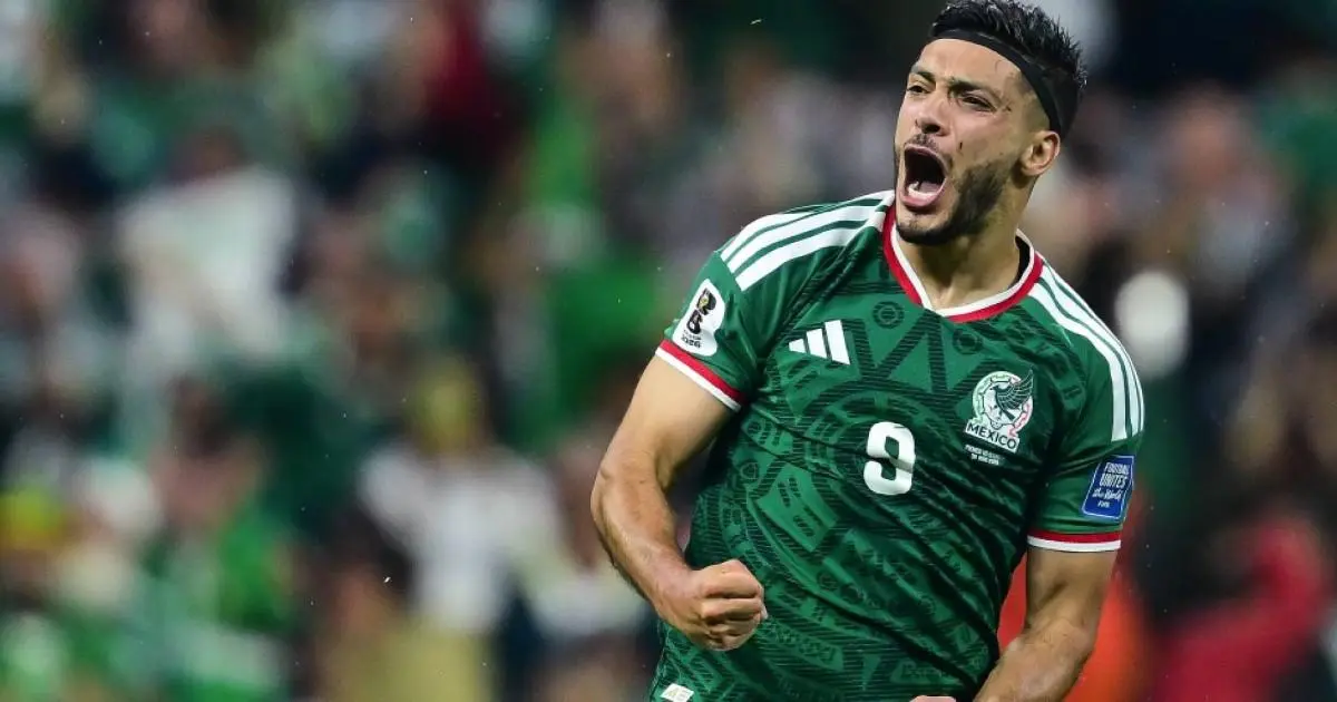 Sân vận động Azteca trước trận đấu sinh tử của Mexico với Anh