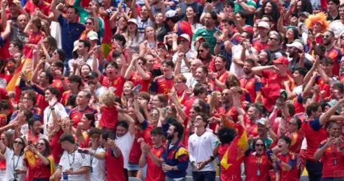 La Furia Roja bùng nổ cảm xúc của người hâm mộ với bàn thắng của Fabián Ruiz