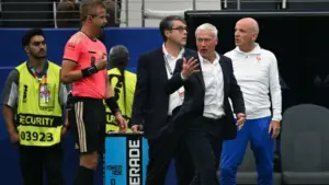 Deschamps: Liệu trọng tài có đủ tầm để bắt một trận bán kết World Cup?