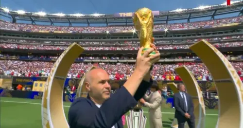 Iniesta, Kempes, Alcaraz và Hoyeon ra mắt Cúp Thế giới