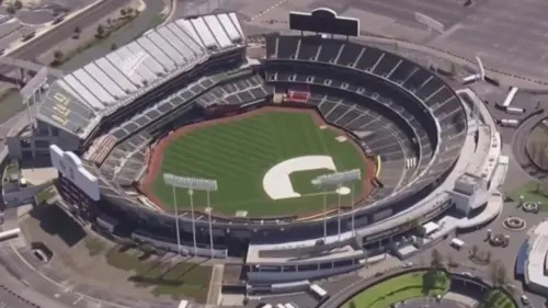 Đội Oakland Roots Trả Phí Để Thi Đấu Tại Sân Coliseum, Nhưng Vẫn Nợ Tiền Thuê Nhà