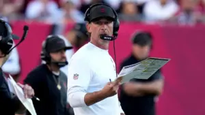 Huấn luyện viên San Francisco 49ers bị thương nặng trong tai nạn xe hơi
