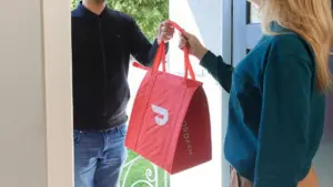 DoorDash sa thải tài xế sau khi lan truyền thông tin tiêu cực về Tổng Thống Donald Trump