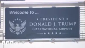 Hành khách phản ứng khi sân bay Florida đổi tên thành Sân bay Quốc tế Donald J. Trump