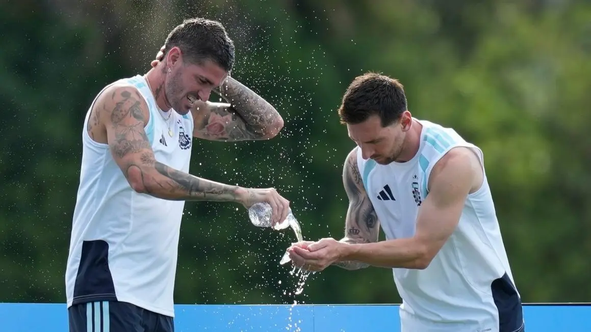 Nắng nóng gay gắt cuối tuần lễ Tạ ơn đe dọa các trận đấu World Cup