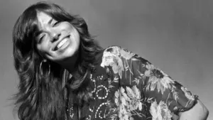 Ca sĩ Carly Simon tiết lộ đã mắc bệnh Parkinson và ung thư da