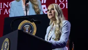 Bà Erika Kirk đáp trả bản tin của tờ New York Times về hôn nhân và con cái, cáo buộc tác giả bỏ lỡ điểm chính