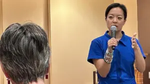Ứng viên Dân chủ ủng hộ xã hội chủ nghĩa dẫn đầu sơ bộ ở Wisconsin