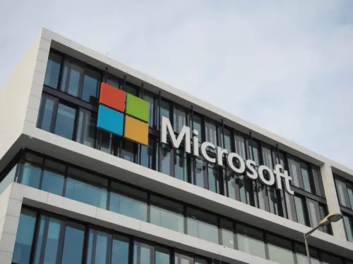 Microsoft Tuyên Bố AI An Ninh Mạng Mới Vượt Trội Các Hãng Dẫn Đầu Với Chi Phí Bằng Một Nửa