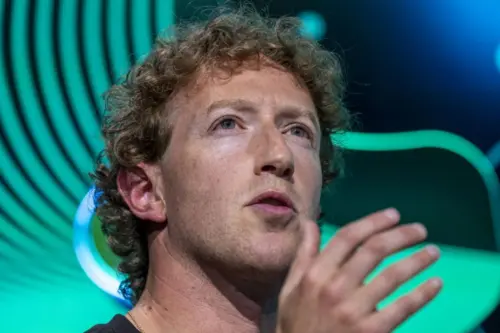Ông Zuckerberg nói cơ hội AI doanh nghiệp của Meta vượt xa các tác tử AI