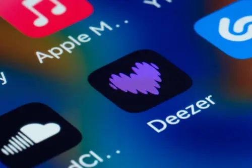 Deezer siết chặt vấn đề nhạc giả và lượt stream ảo