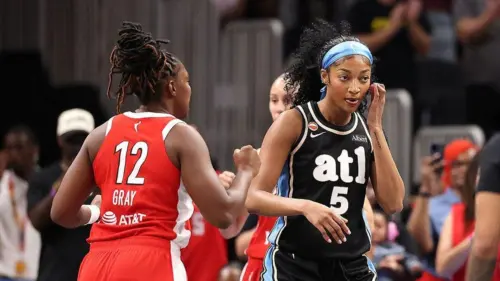 Một số cầu thủ WNBA hành động như thể họ là những người duy nhất nhận được tin nhắn tiêu cực trên mạng xã hội