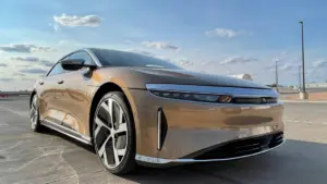 Hoàng tử Ả Rập Xê Út mua 5% cổ phần của Lucid Motors