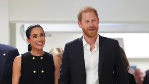 Vua Charles III và Hoàng hậu Camilla gặp gỡ Hoàng tử Harry, Meghan và các con tại Anh