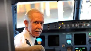 Phi công “Hạ cánh thần kỳ trên sông Hudson” Sully Sullenberger cho biết mắc bệnh Alzheimer