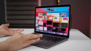 Chiếc MacBook Air M1 có tuổi thọ sử dụng lâu nhất lịch sử laptop Apple