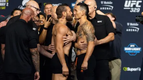 Conor McGregor trở lại sàn đấu UFC sau 5 năm vắng bóng, đối đầu Max Holloway tại UFC 329
