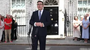 Andy Burnham nhậm chức Thủ tướng Anh, kêu gọi ‘mô hình chính trị mới’