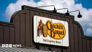 Giám đốc điều hành Cracker Barrel từ chức một năm sau vụ bê bối tái thương hiệu