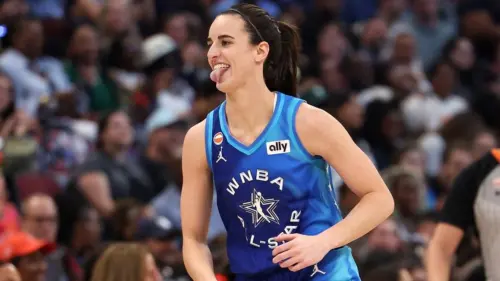 Caitlin Clark giúp rating WNBA All-Star tăng vọt, trong khi cuộc thi 3 điểm vắng cô lại sụt giảm