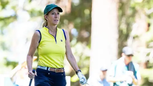 Nữ Ủy WNBA Cathy Engelbert bị bắt gặp đánh cú golf tệ hại sau khi bị cáo buộc bỏ dở cuộc phỏng vấn